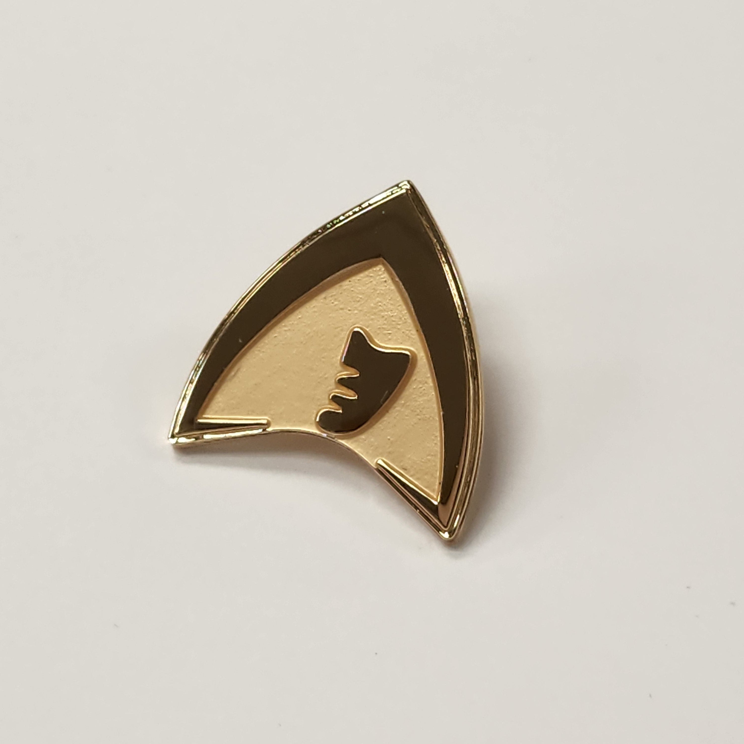 Cloak Pin Badge