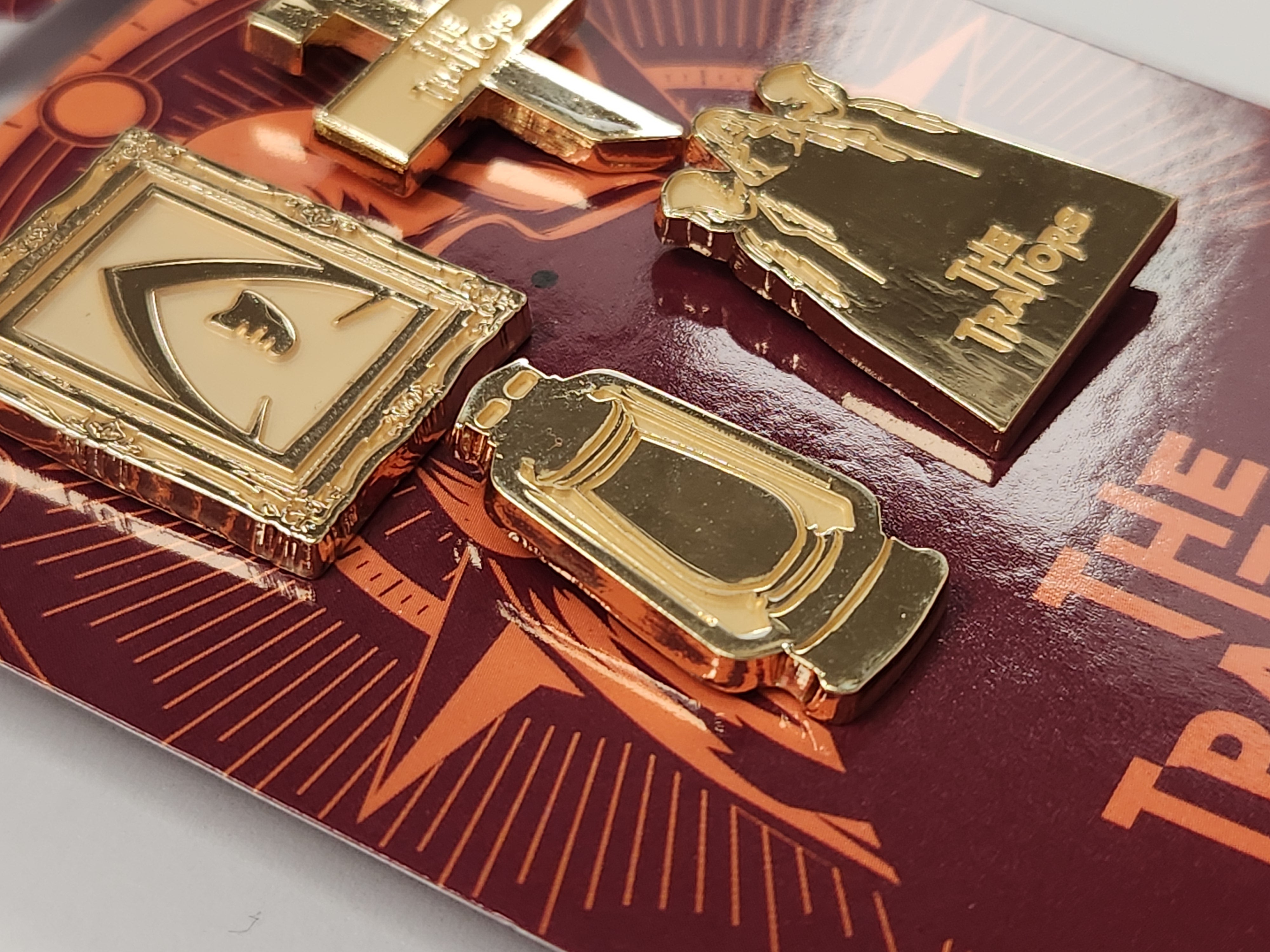 Traitors Pin Badge Set