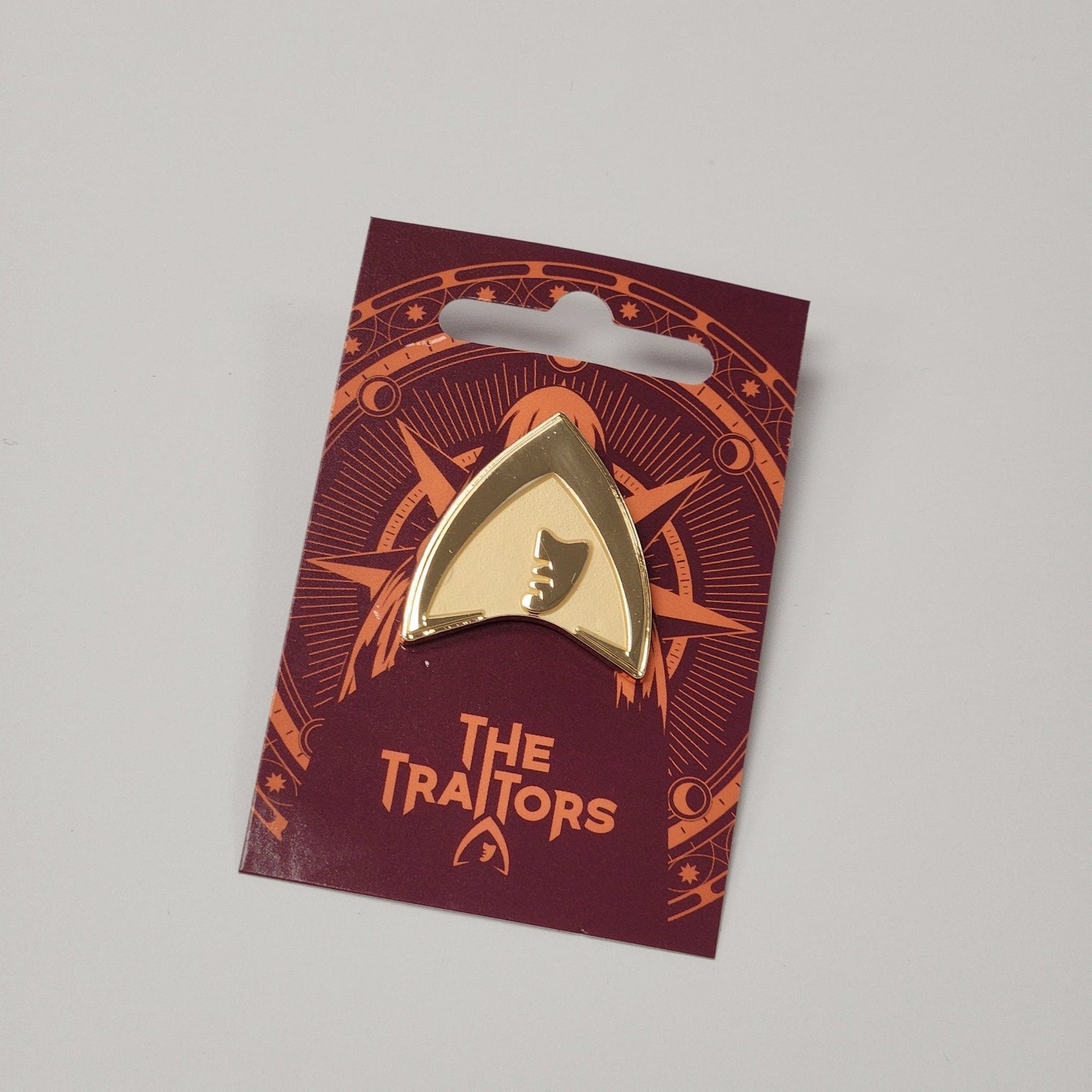Cloak Pin Badge - Traitors Store