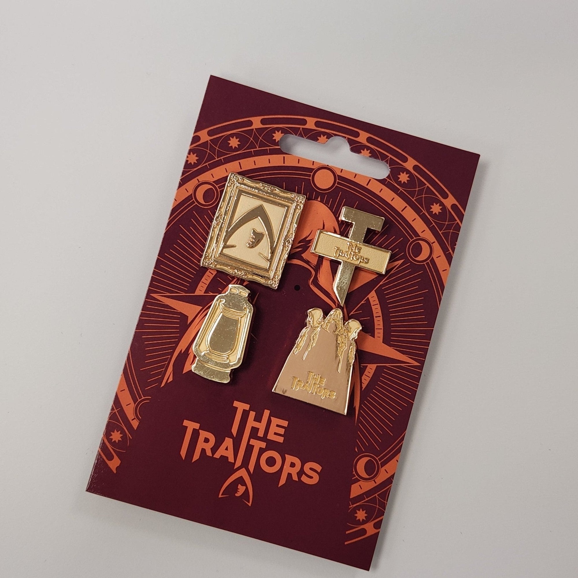 Traitors Pin Badge Set - Traitors Store